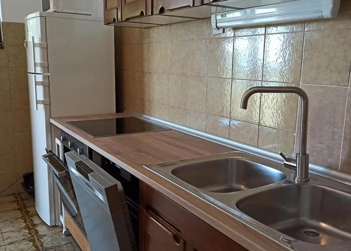 Pinery Apartman *