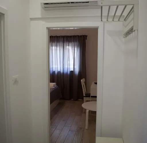 Pinery Apartamento Makarska